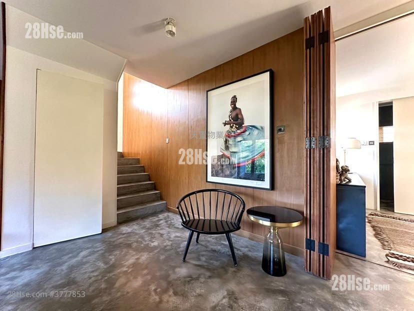 Ha Che Sell 3 Bedrooms , 3 Bathrooms 2,100 ft²