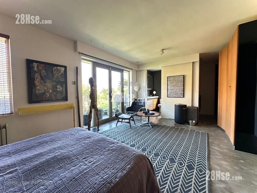 Ha Che Sell 3 Bedrooms , 3 Bathrooms 2,100 ft²