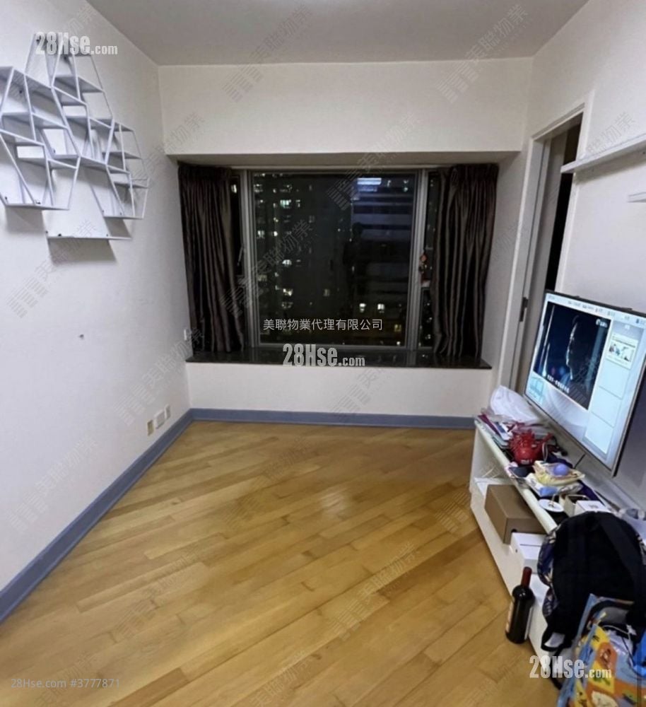 Park Central Sell 2 Bedrooms , 1 Bathroom 384 ft²