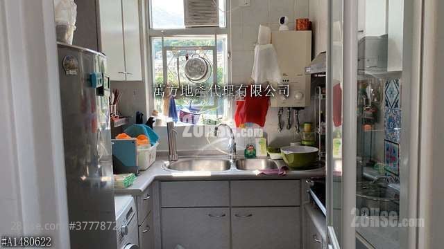 愉翠苑 售盘 2 房 , 2 浴室 519 平方尺