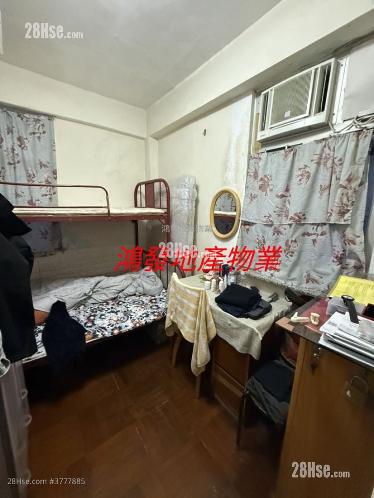 Ample Building Sell 3 Bedrooms , 1 Bathroom 398 ft²