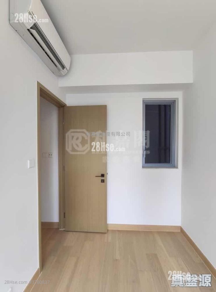 Malibu Sell 2 Bedrooms , 1 Bathroom 461 ft²