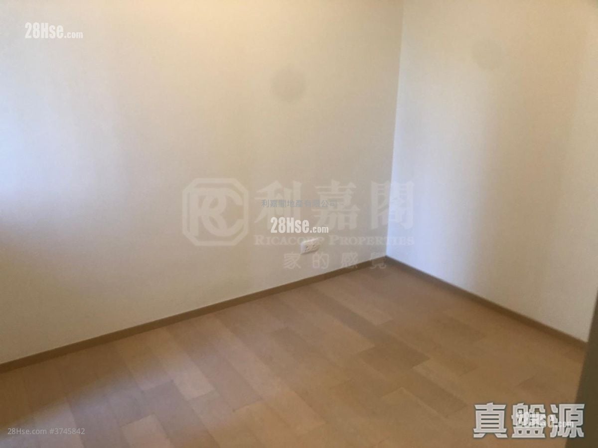 LP6 售盘 2 房 , 1 浴室 526 平方尺