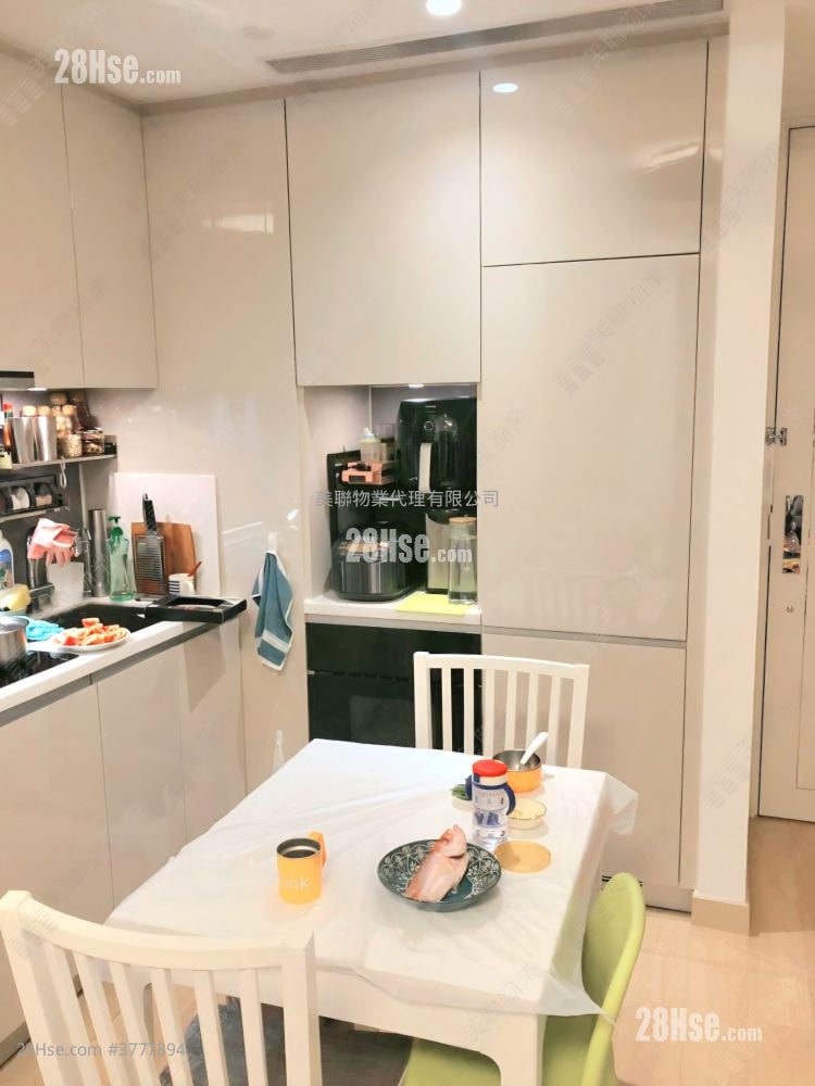 Monterey 售盘 1 房 , 1 浴室 364 平方尺