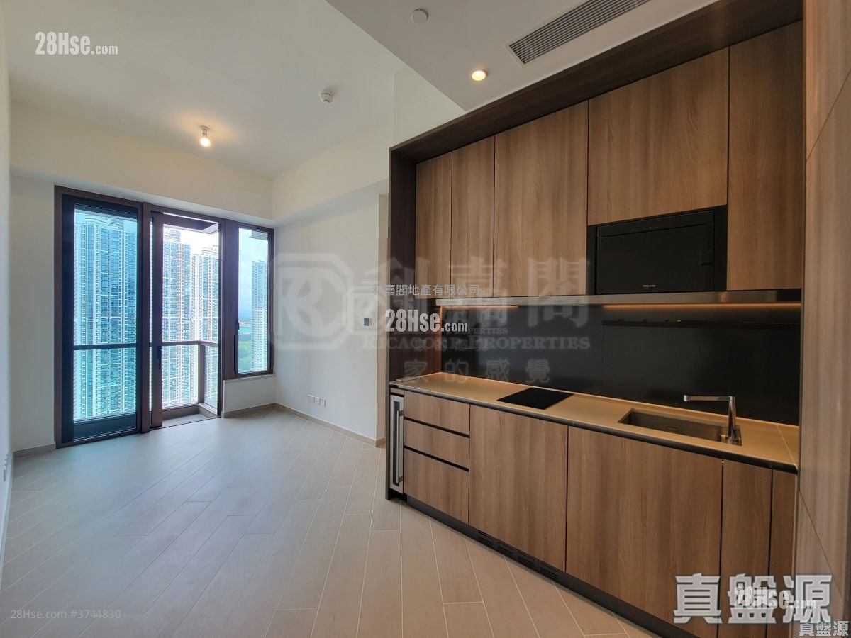 Lp10 Sell 2 Bedrooms , 1 Bathroom 484 ft²