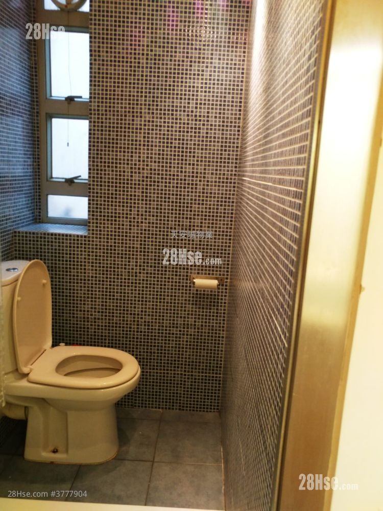 Winner Building Sell 2 Bedrooms , 2 Bathrooms 295 ft²