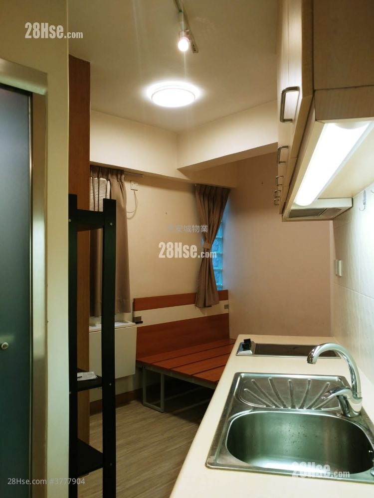 Winner Building Sell 2 Bedrooms , 2 Bathrooms 295 ft²