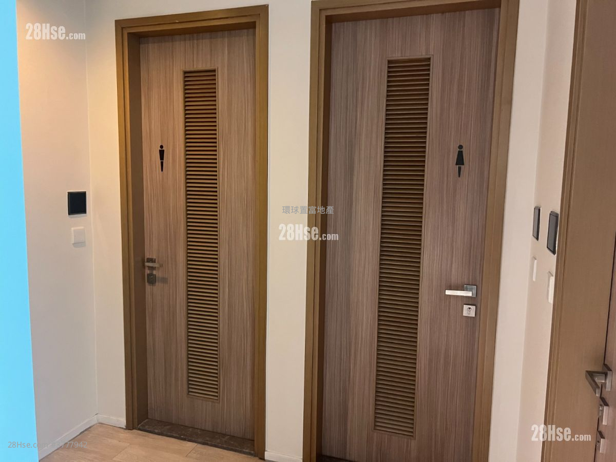 Elite Centre Rental 8,900 ft²