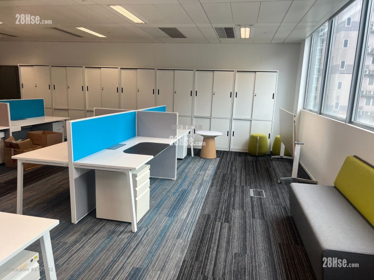 Elite Centre Rental 8,900 ft²