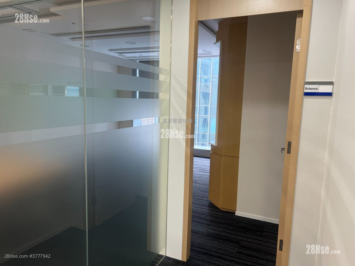 Elite Centre Rental 8,900 ft²