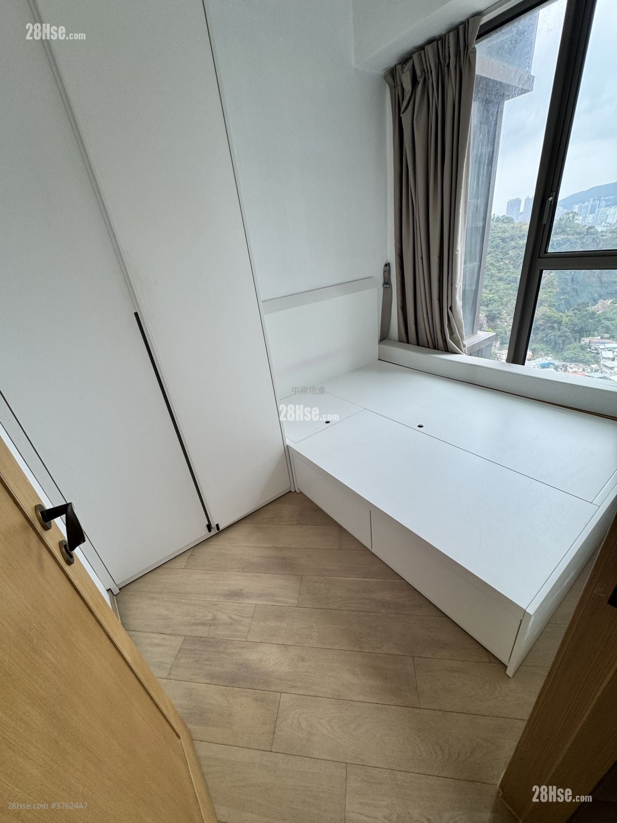 One East Coast Sell 1 Bedroom 265 ft²