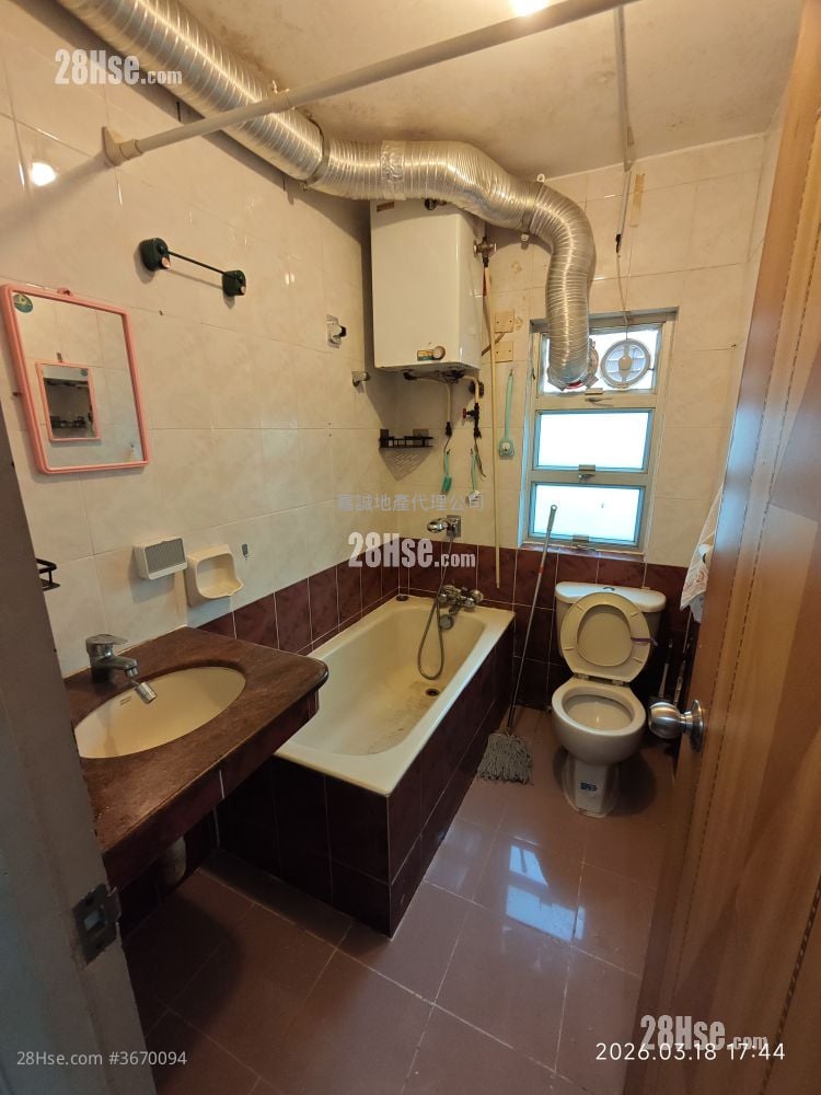 寶塘下村 Rental 3 Bedrooms , 1 Bathroom 700 ft²