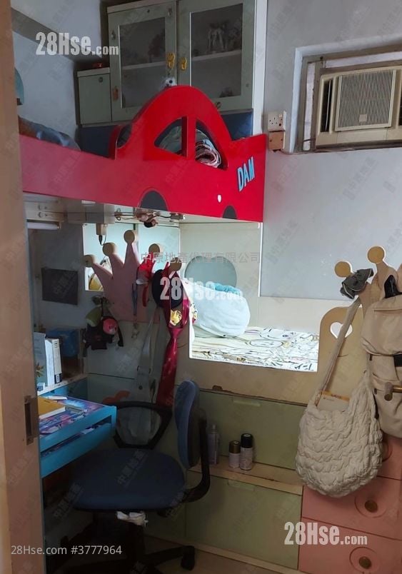 Bauhinia Garden Sell 2 Bedrooms 427 ft²