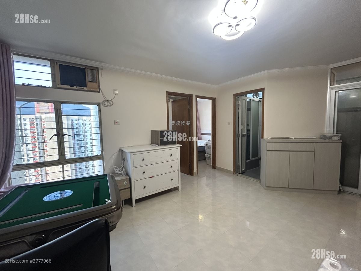 Cheung On Estate Sell 449 ft²