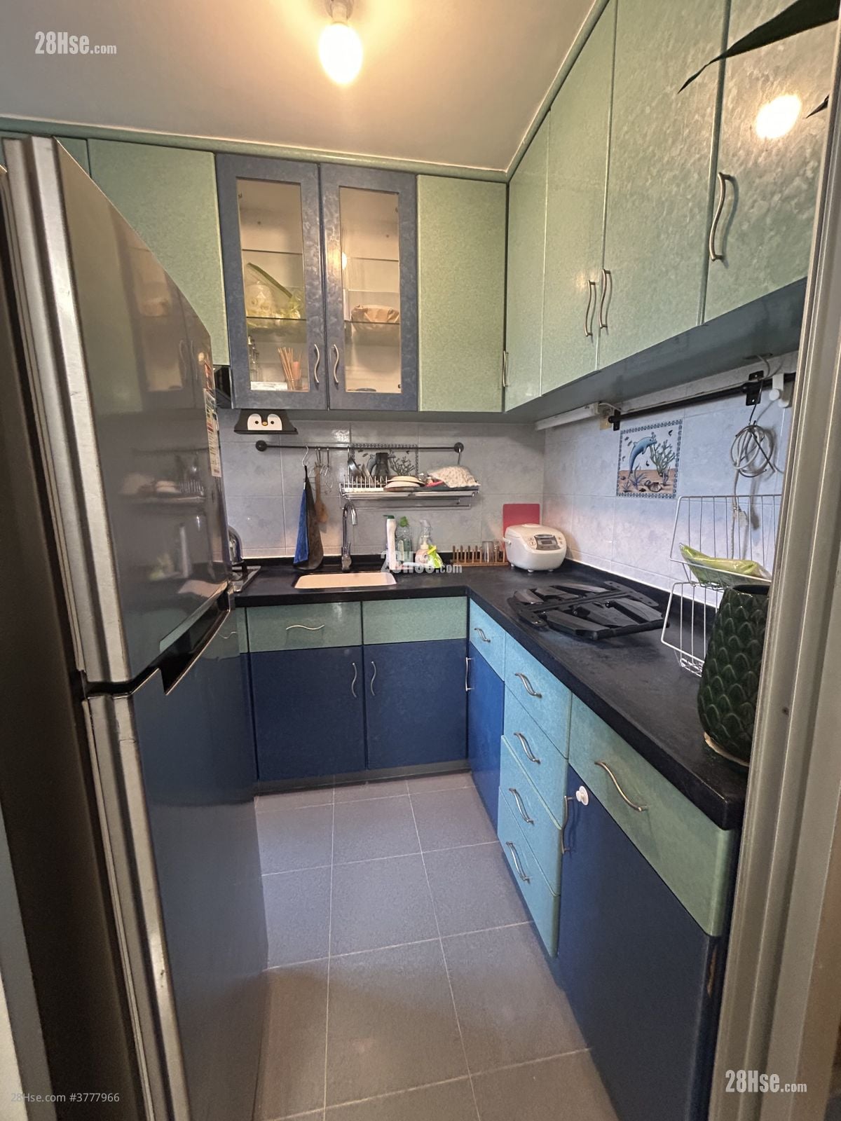 Cheung On Estate Sell 449 ft²