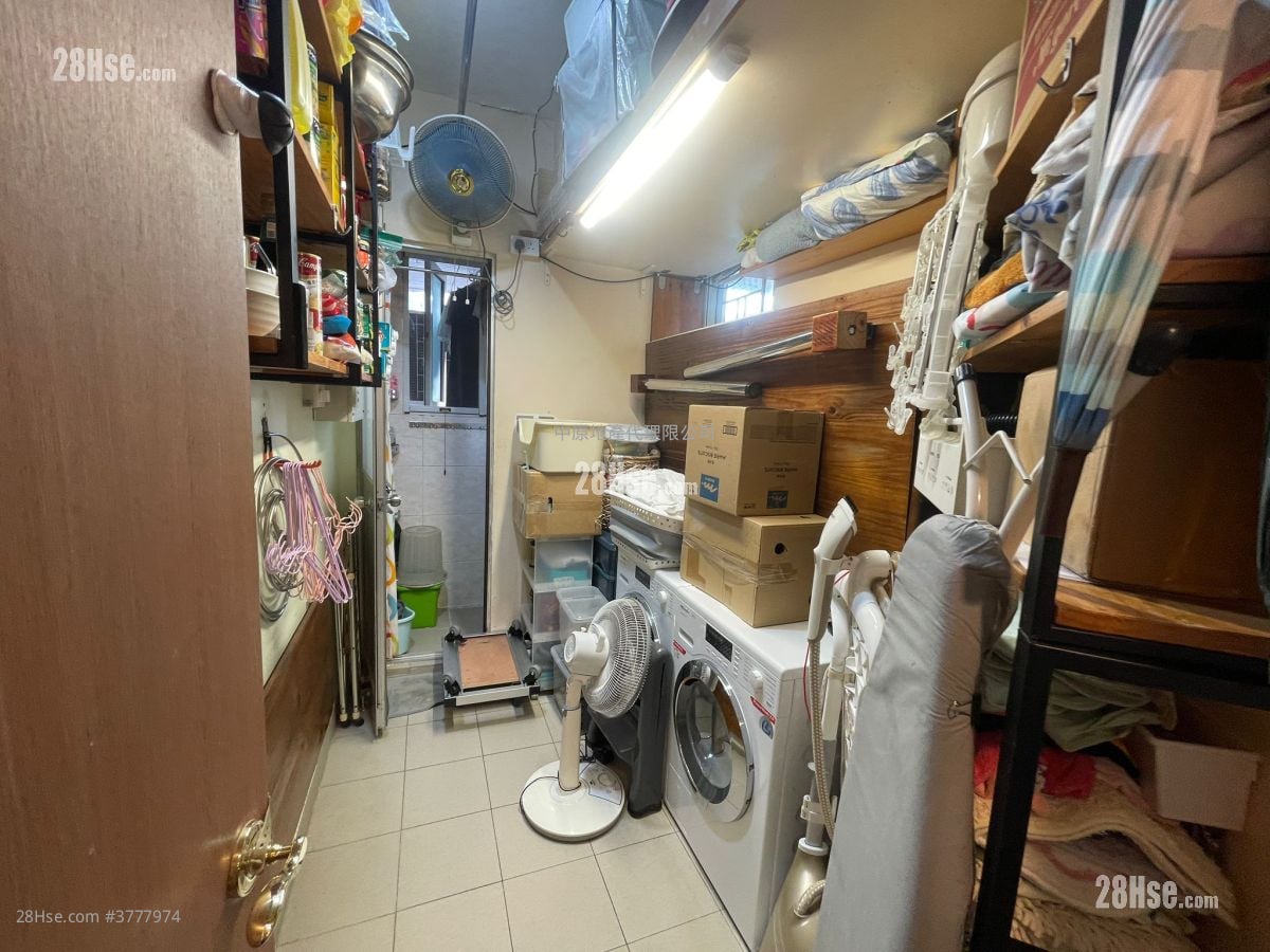 Symphony Bay Sell 3 Bedrooms 1,326 ft²