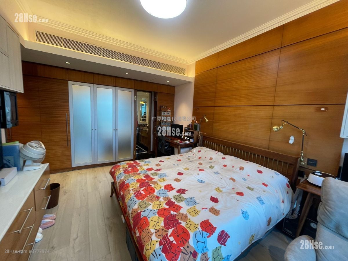 Symphony Bay Sell 3 Bedrooms 1,326 ft²