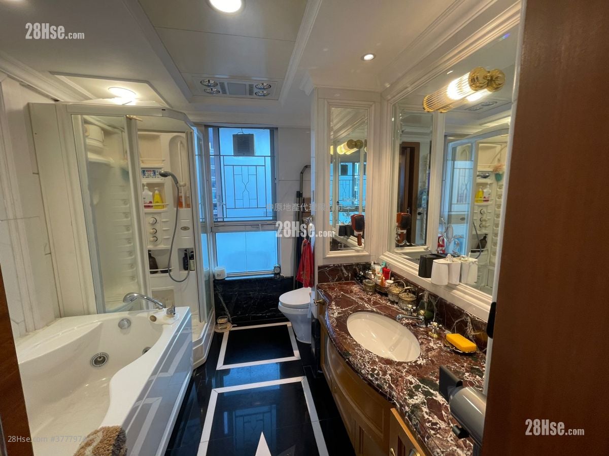 Symphony Bay Sell 3 Bedrooms 1,326 ft²