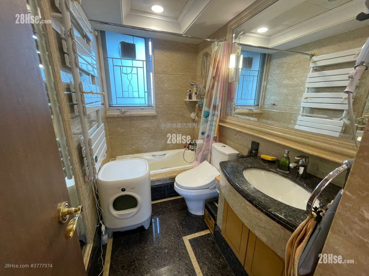 Symphony Bay Sell 3 Bedrooms 1,326 ft²