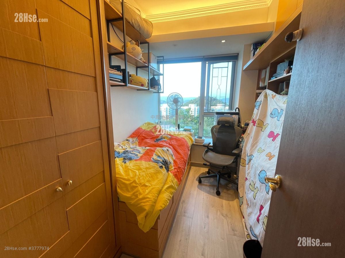 Symphony Bay Sell 3 Bedrooms 1,326 ft²