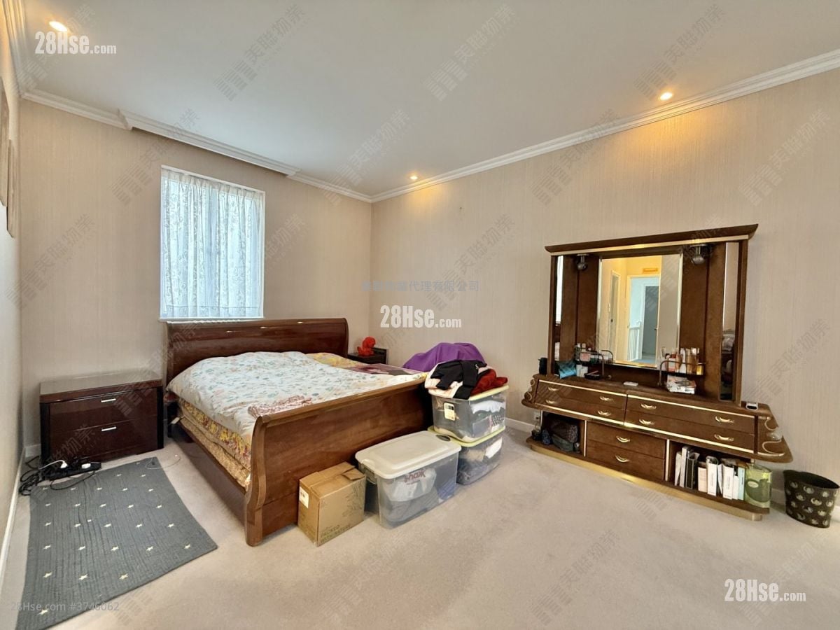 Devon Road Sell 4 Bedrooms , 2 Bathrooms 3,490 ft²