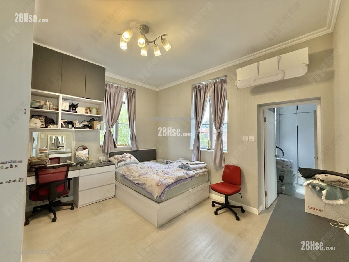 Devon Road Sell 4 Bedrooms , 2 Bathrooms 3,490 ft²