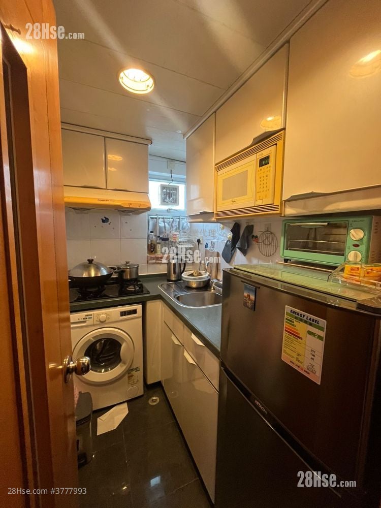 Peaceful Mansion Sell 2 Bedrooms , 1 Bathroom 340 ft²