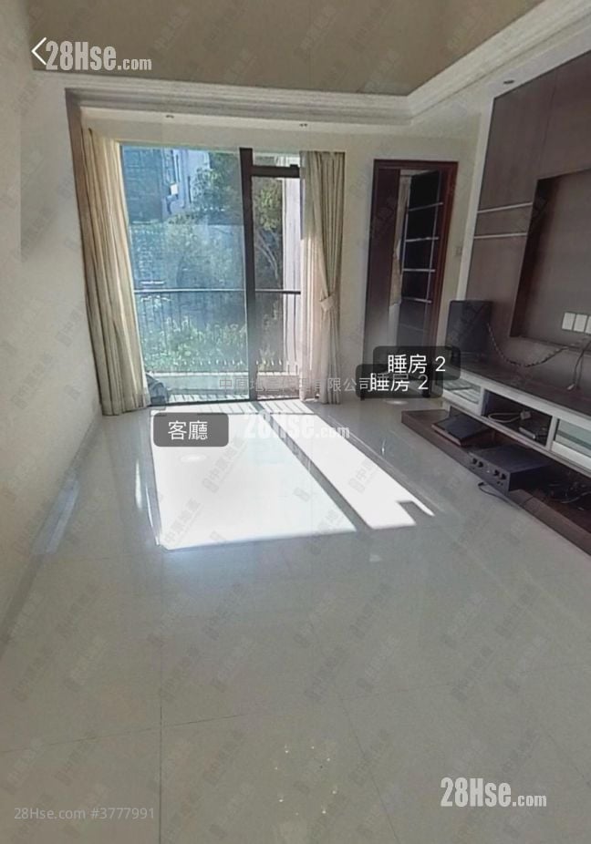 倚龙山庄 售盘 3 房 804 平方尺