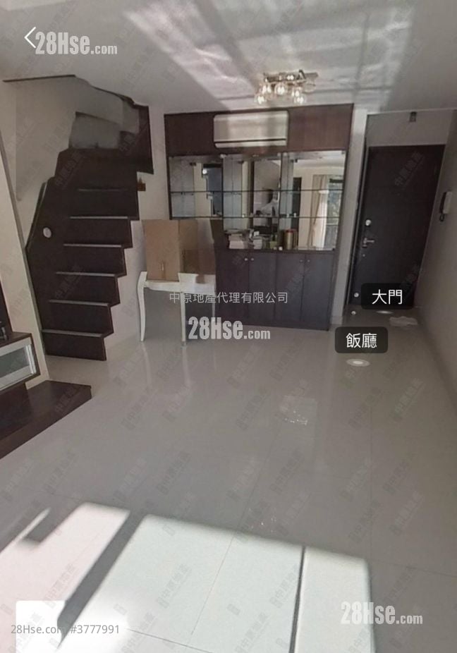 倚龙山庄 售盘 3 房 804 平方尺