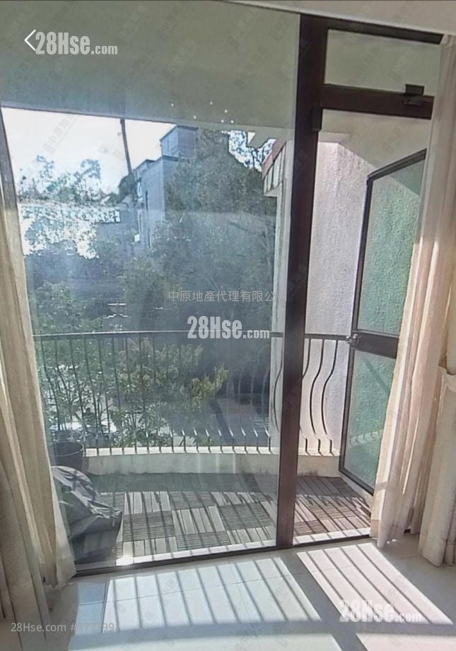 倚龙山庄 售盘 3 房 804 平方尺