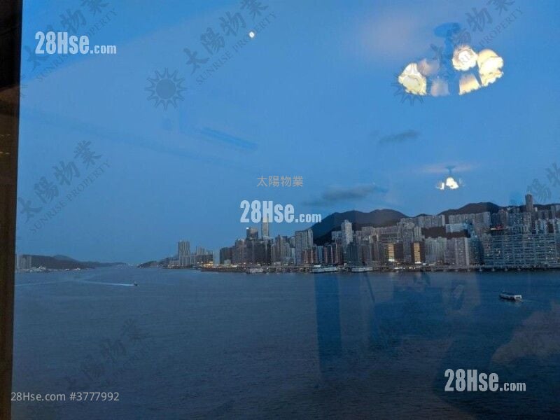 Harbourfront Landmark Sell 3 Bedrooms 1,479 ft²