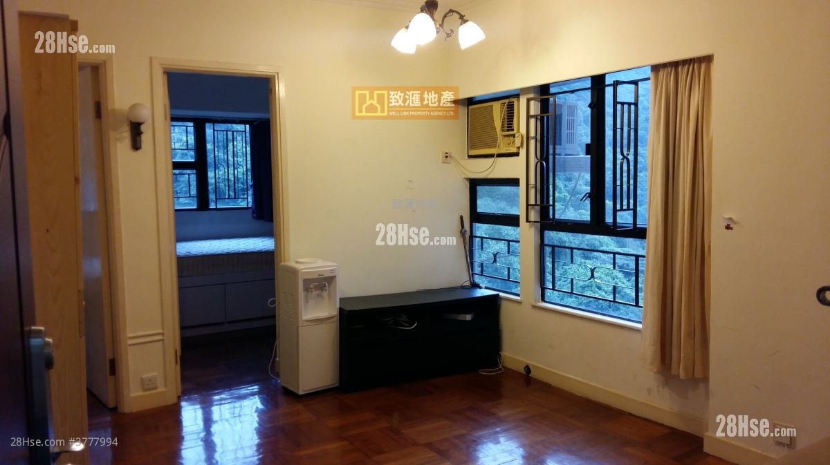 Wah Fung Garden Sell 374 ft²