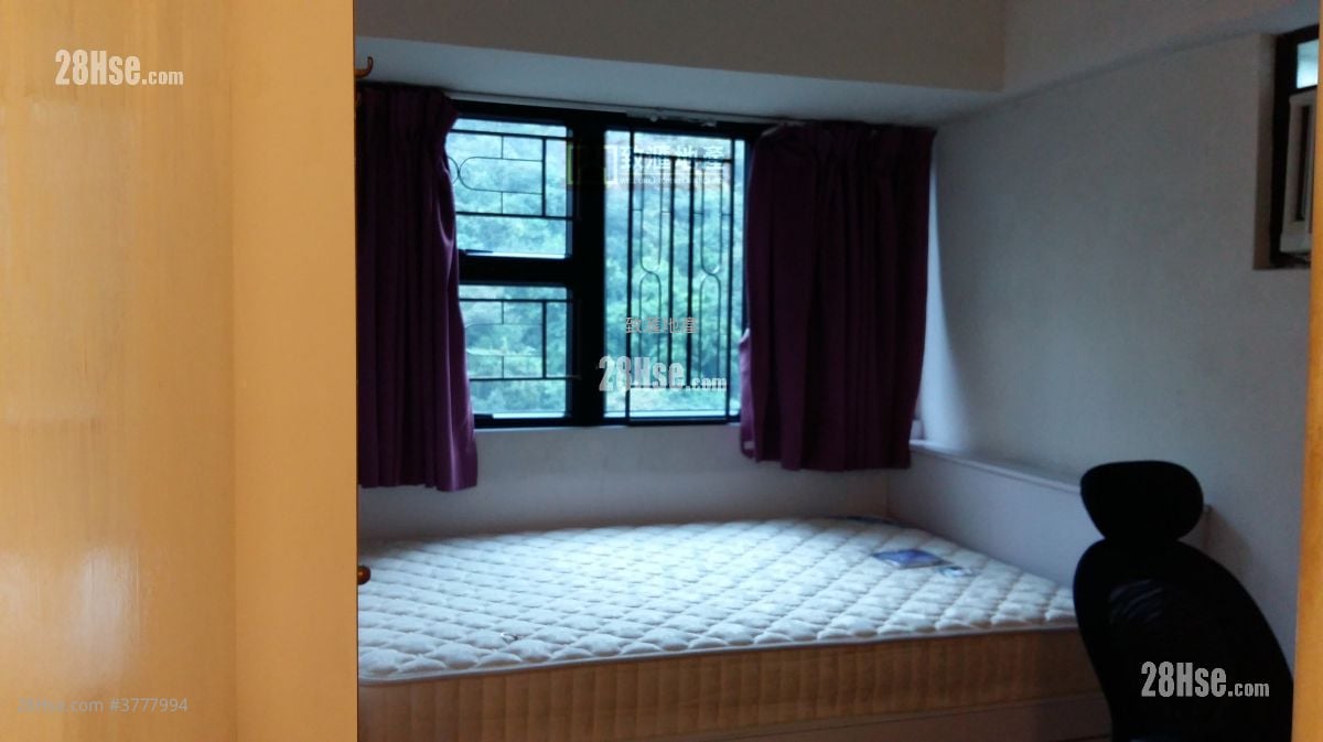 Wah Fung Garden Sell 374 ft²