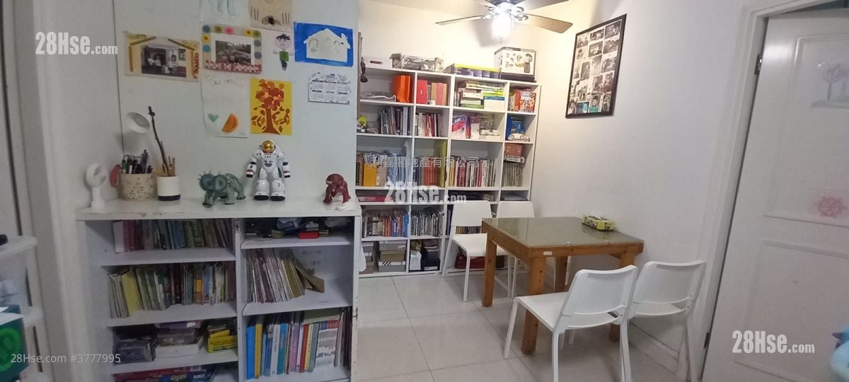 Metro Town Sell 2 Bedrooms 513 ft²