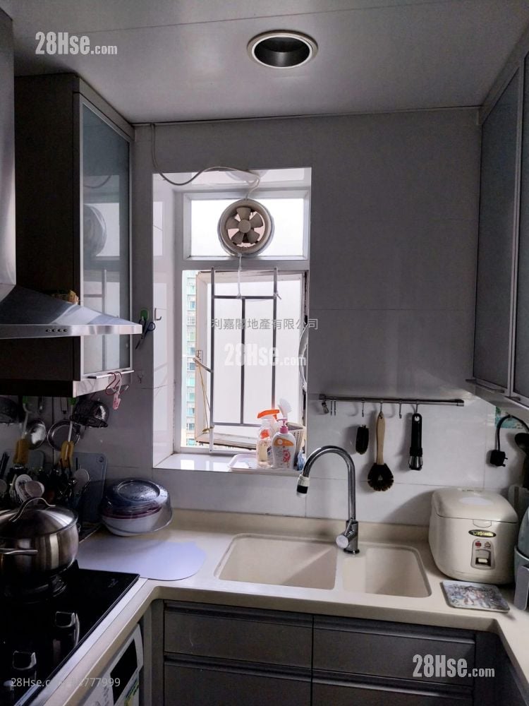 城中駅 售盘 2 房 , 1 浴室 503 平方尺