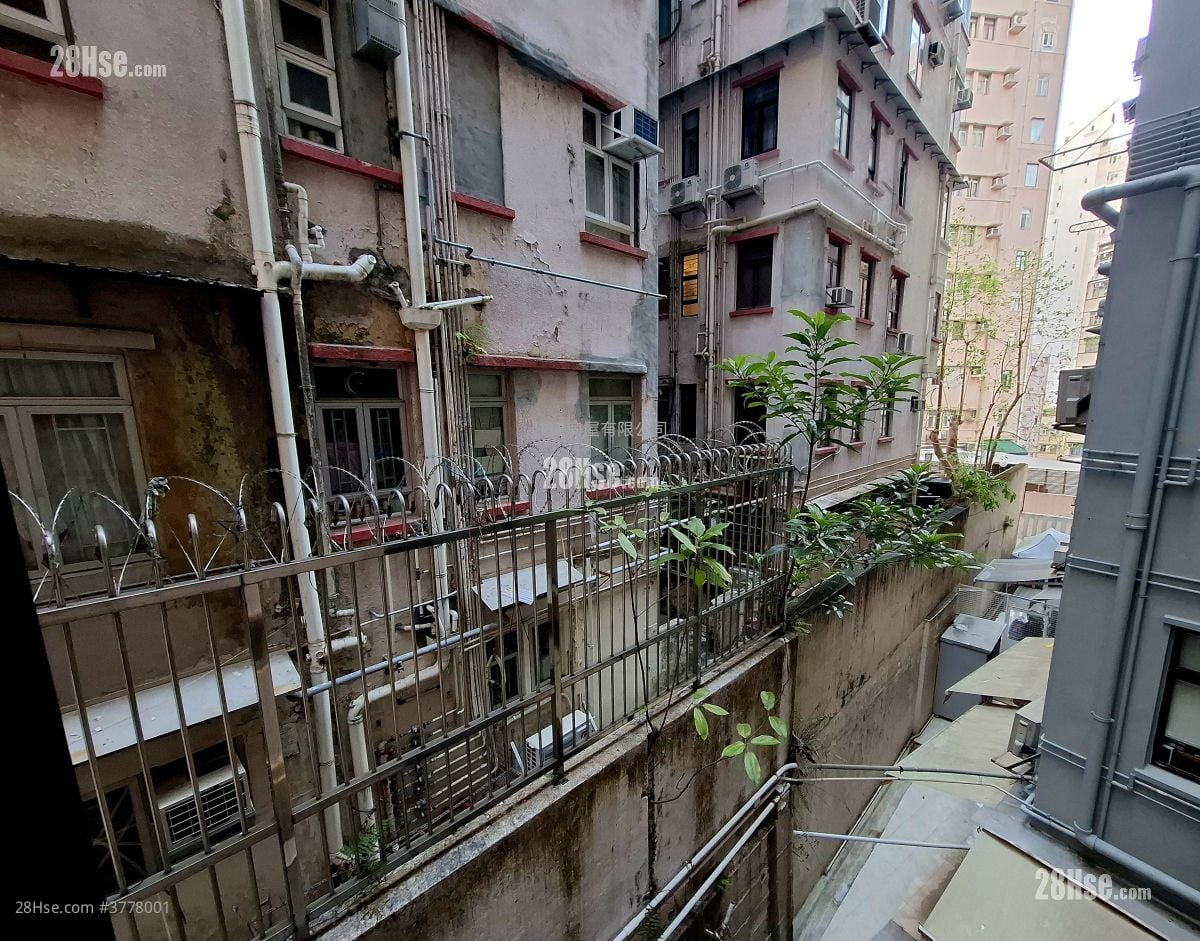 Hing Wah Mansions Rental 2 Bedrooms , 1 Bathroom 465 ft²