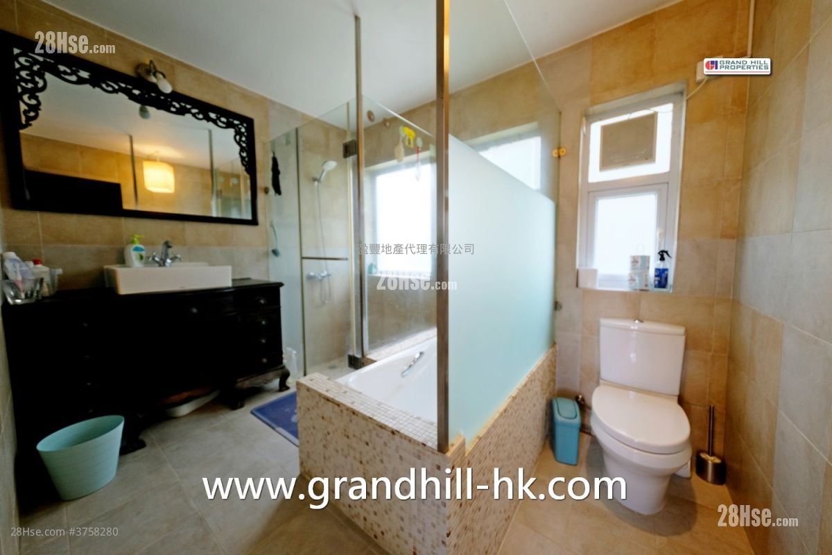 村屋 售盘 1 房 , 1 浴室