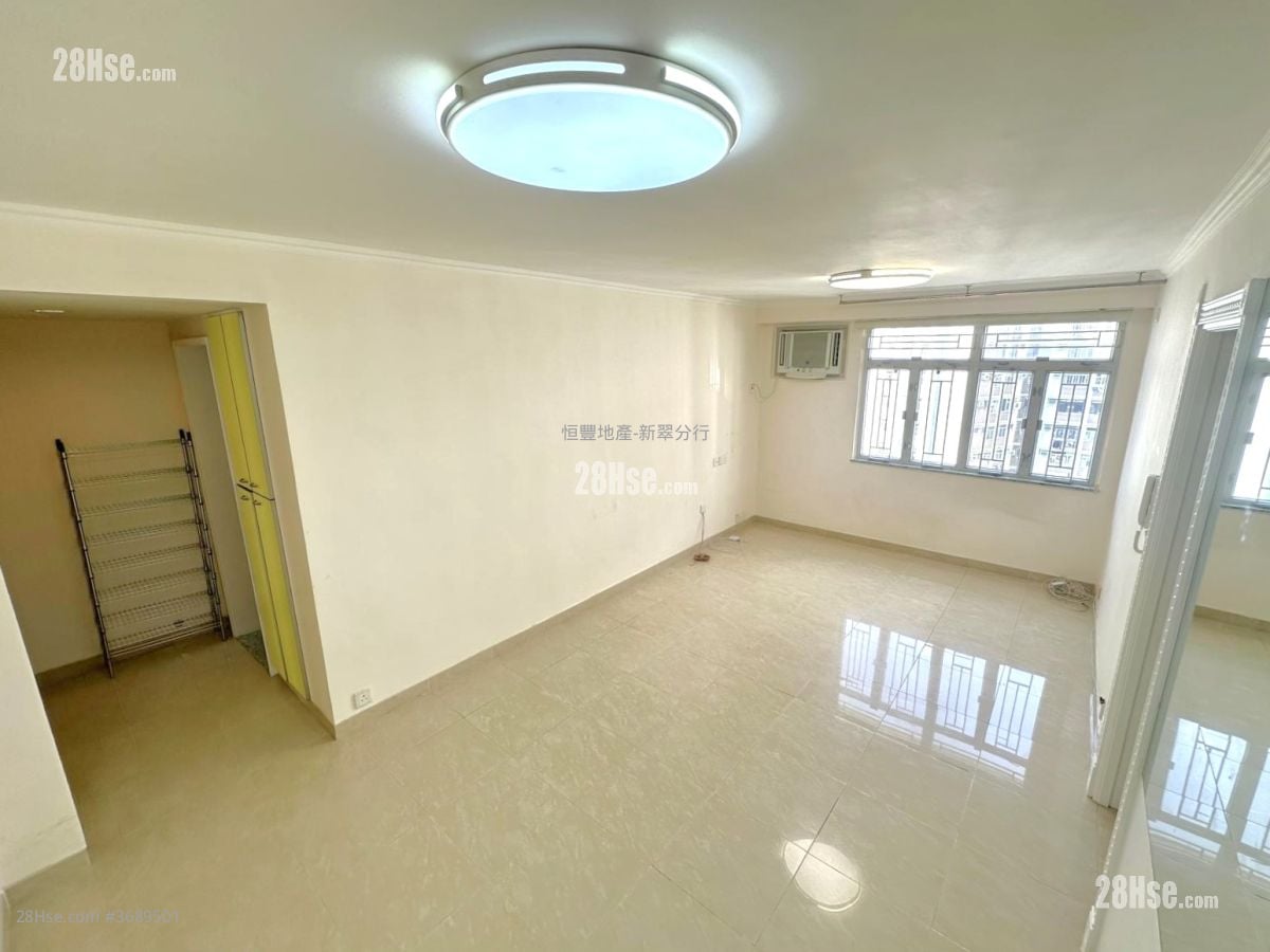 Greenwood Terrace Rental 3 Bedrooms , 1 Bathroom 646 ft²