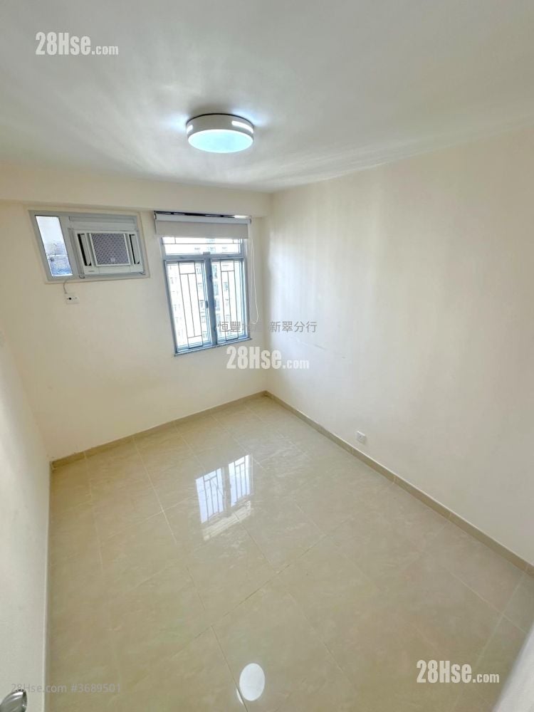 Greenwood Terrace Rental 3 Bedrooms , 1 Bathroom 646 ft²