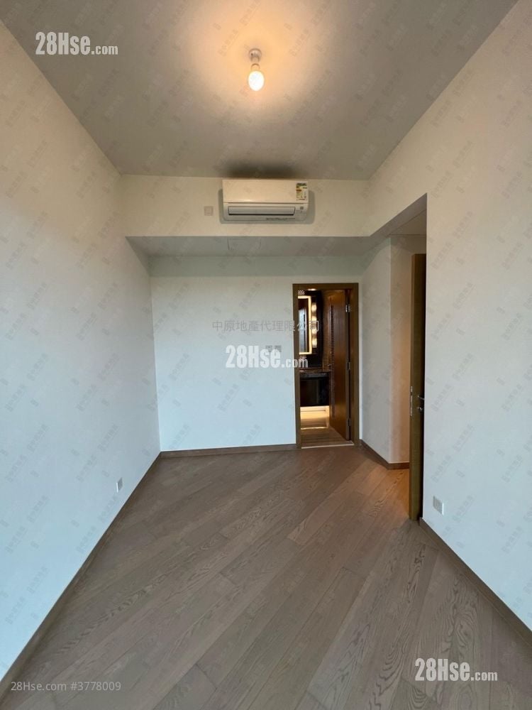 St.moritz Rental 3 Bedrooms , 3 Bathrooms 988 ft²