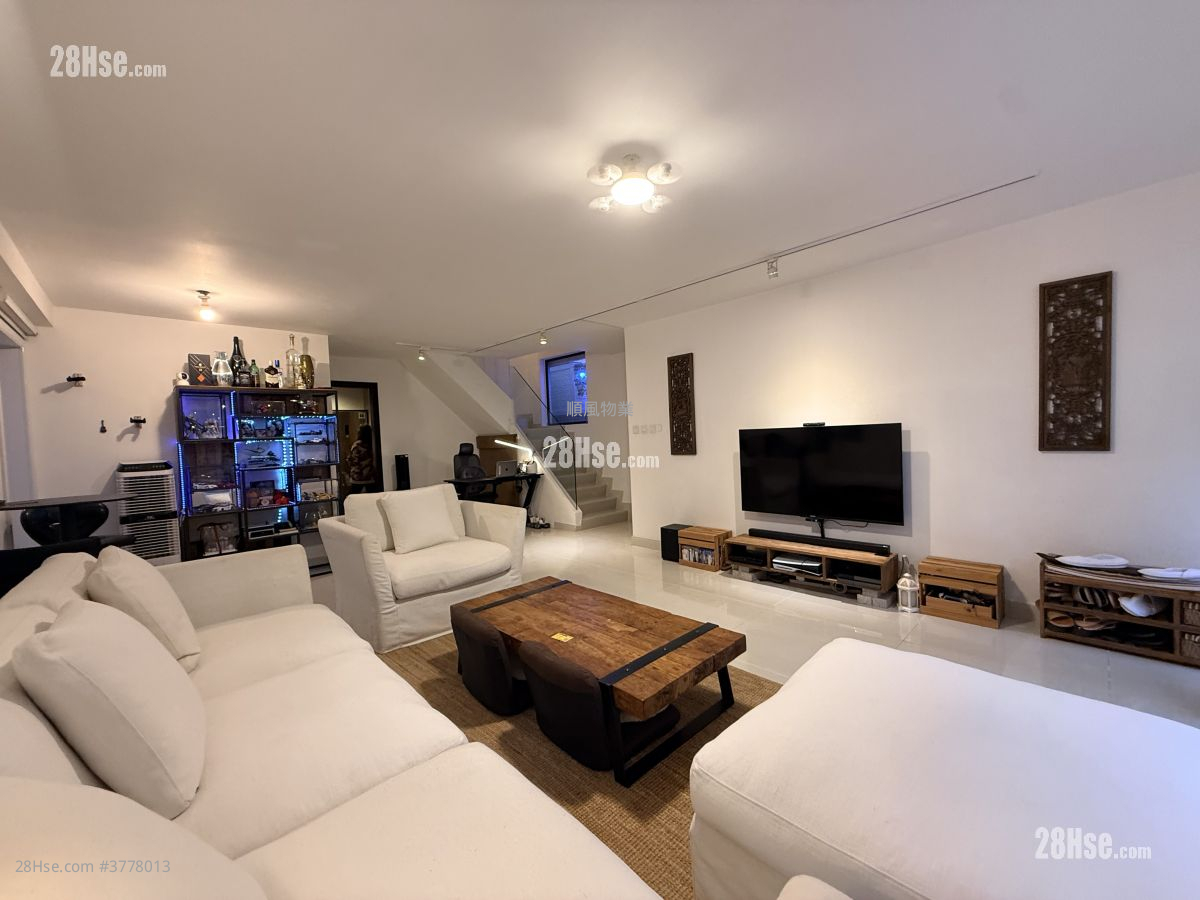 村屋 售盘 4 房 , 3 浴室 1,400 平方尺