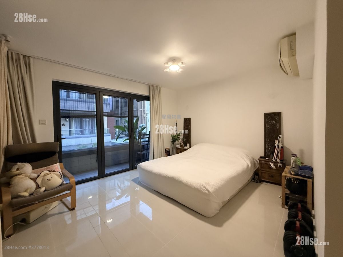 村屋 售盘 4 房 , 3 浴室 1,400 平方尺