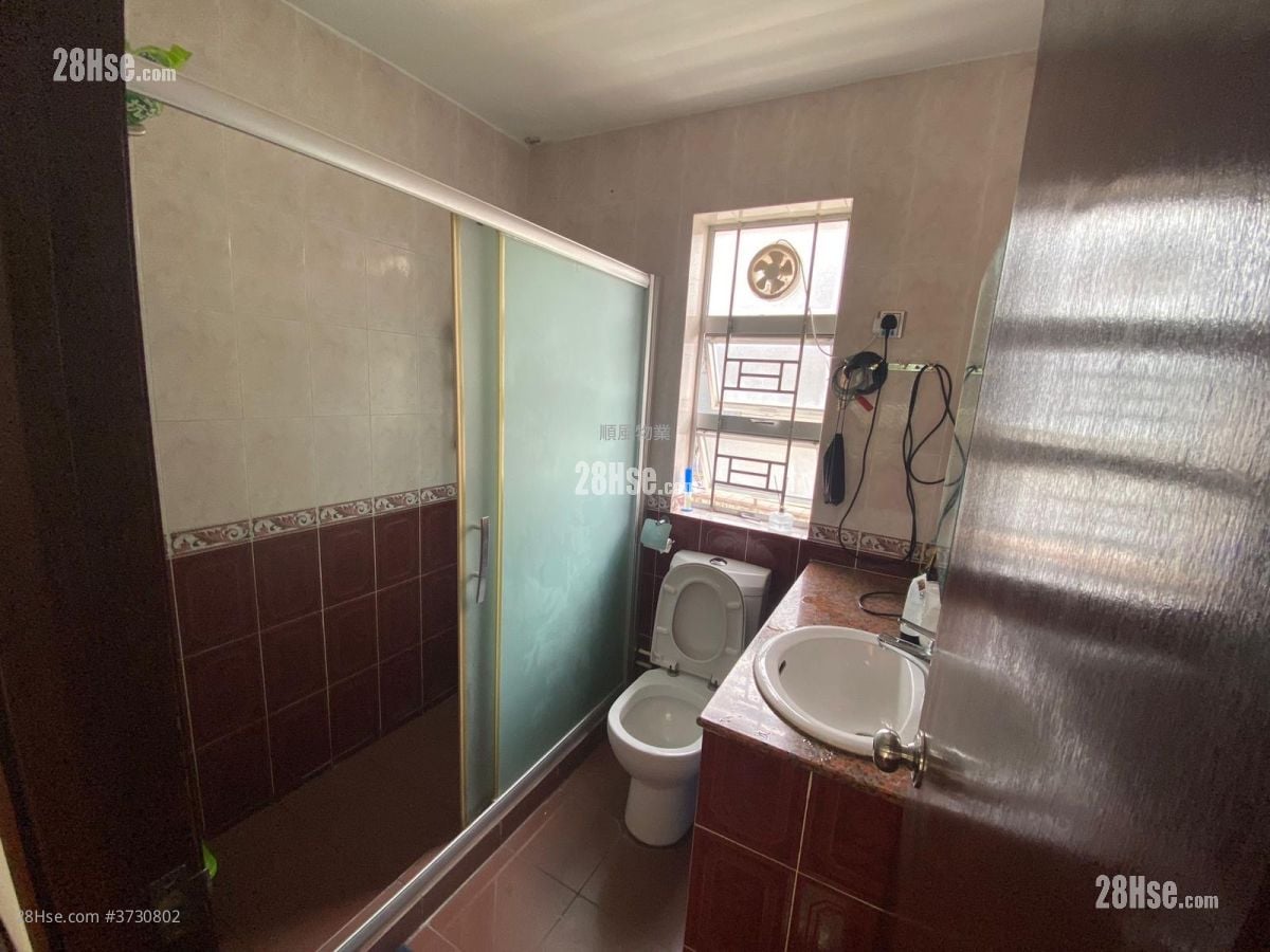 Village Sell 3 Bedrooms , 1 Bathroom 700 ft²