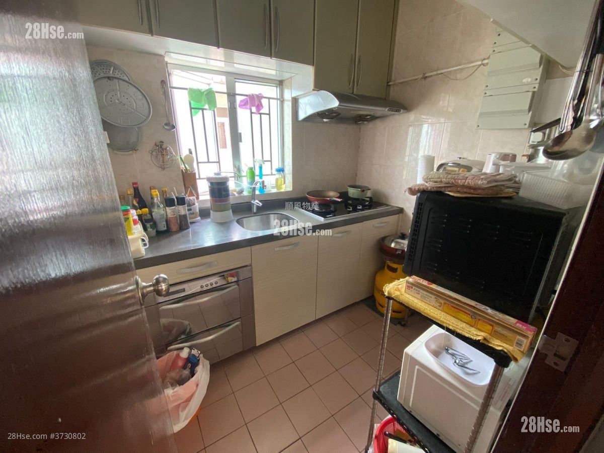 Village Sell 3 Bedrooms , 1 Bathroom 700 ft²