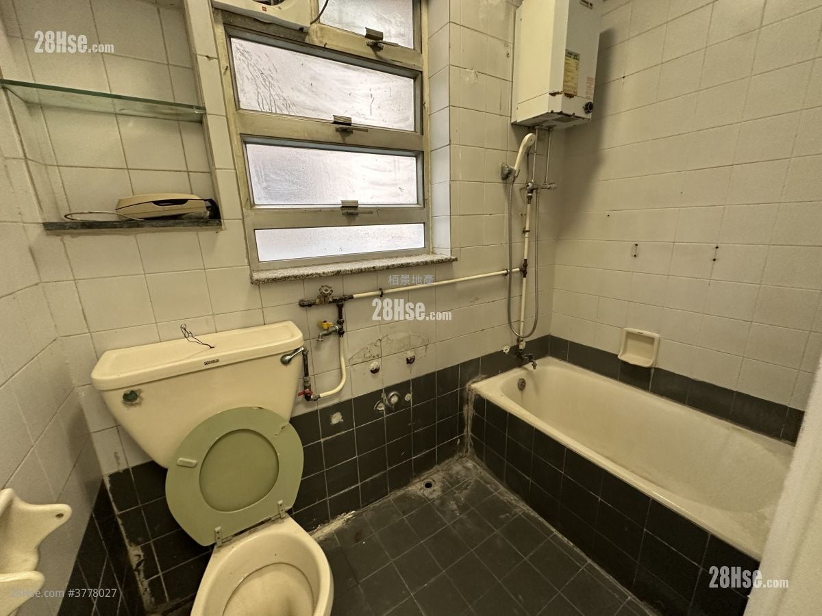 Chinese Mansion Sell 3 Bedrooms , 2 Bathrooms 657 ft²