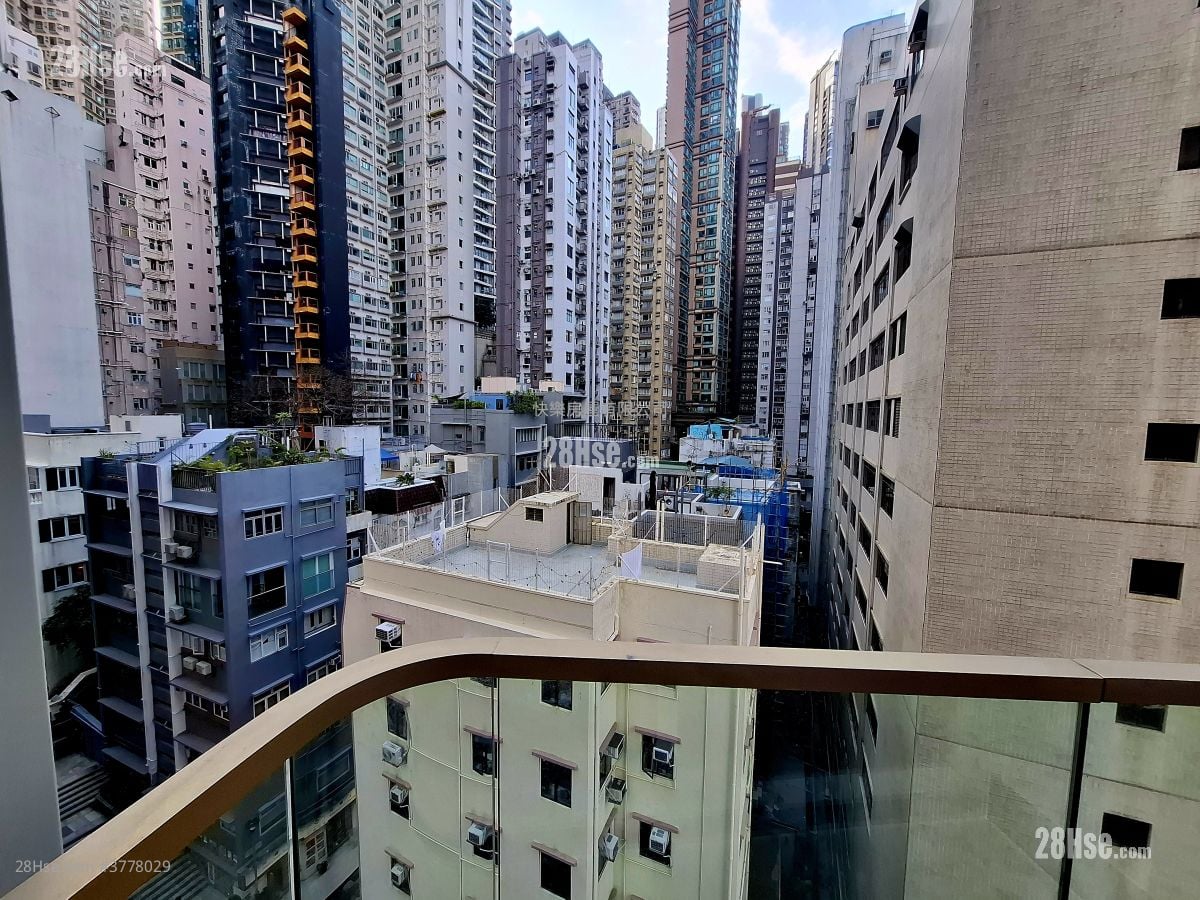 Upper Central Rental Studio , 1 Bathroom 194 ft²