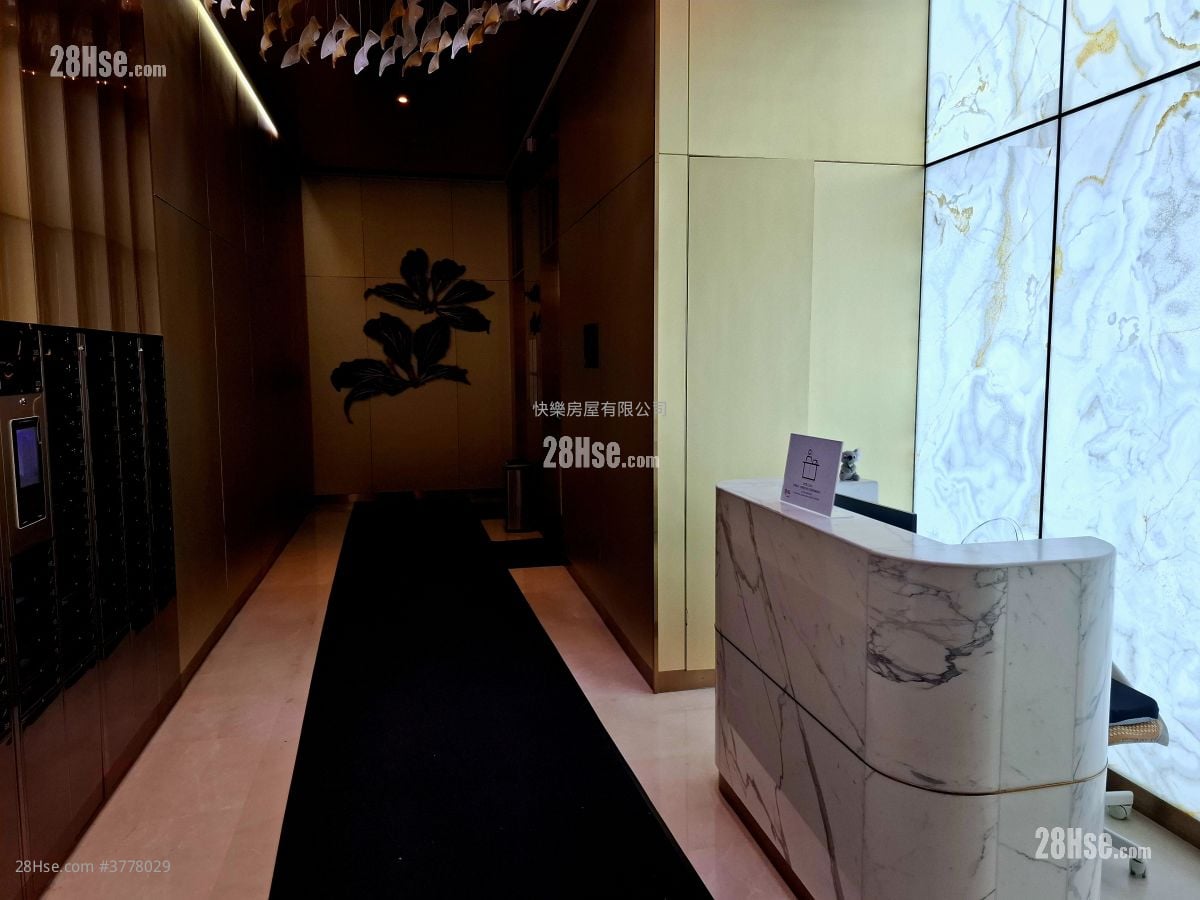 Upper Central Rental Studio , 1 Bathroom 194 ft²