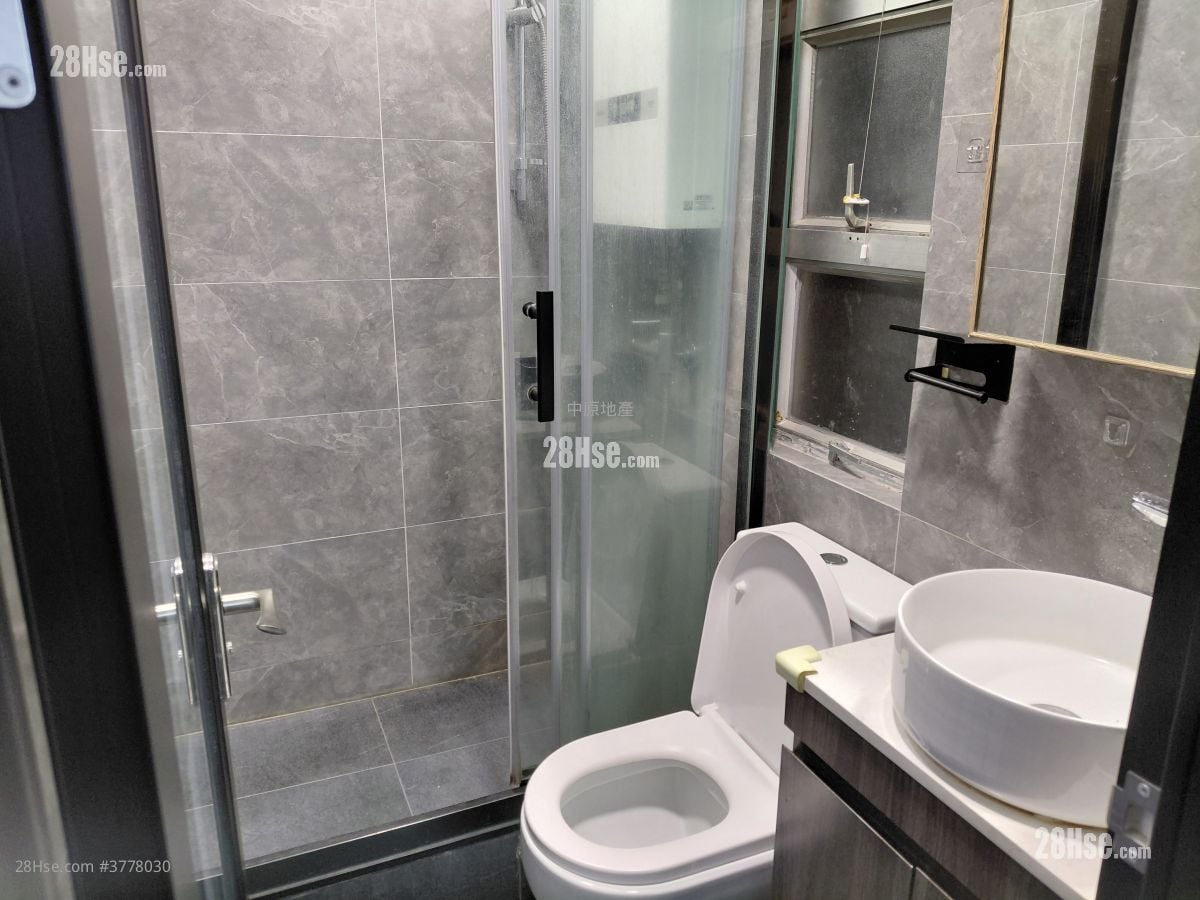 Chuen Fai Centre Rental 1 Bedroom , 1 Bathroom 266 ft²