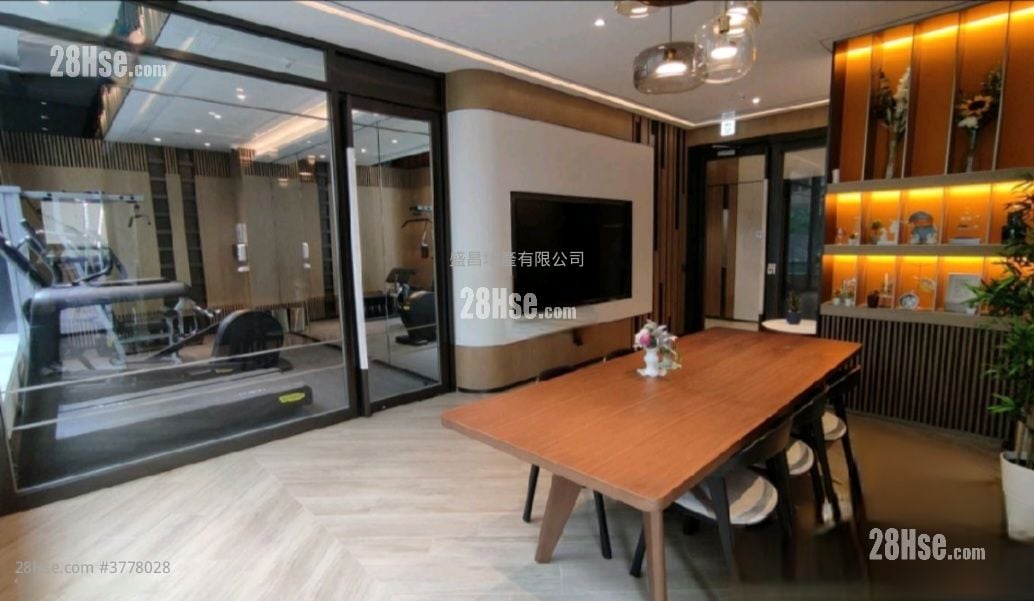 Uptify Sell Studio , 1 Bathroom 172 ft²