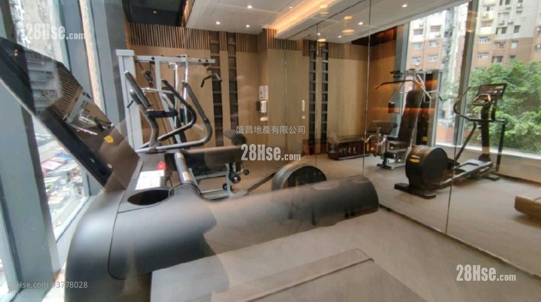 Uptify Sell Studio , 1 Bathroom 172 ft²